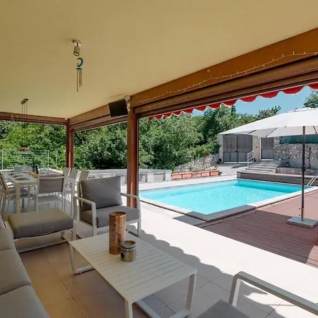 Villa Trieste - *