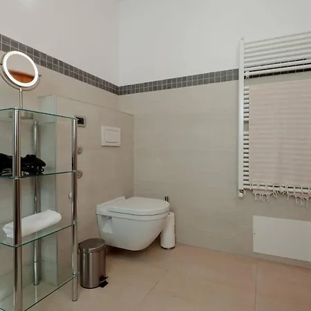 Villa Trieste - *