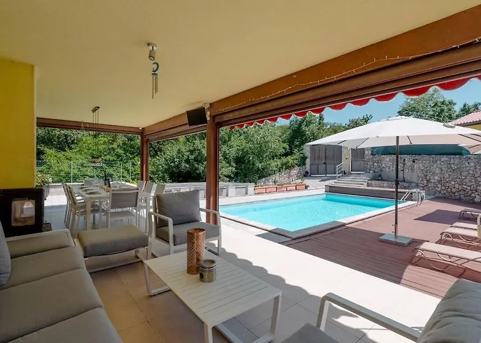 Вилла Trieste - *